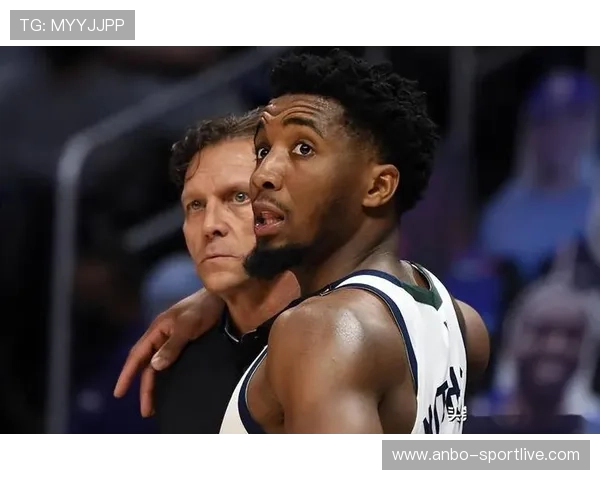 爵士队重建新篇章 展望未来球队崛起与年轻才俊的突破之路